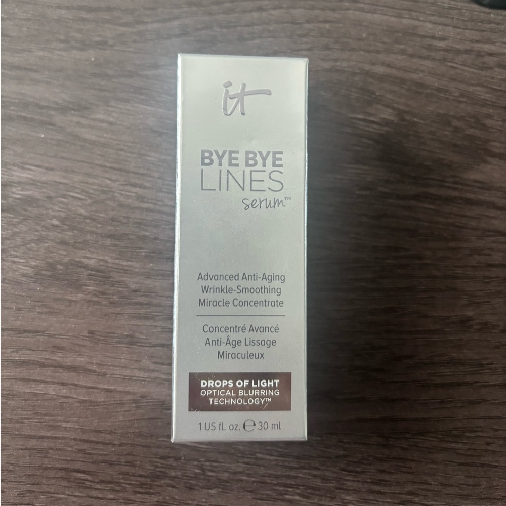 IT Cosmetics Bye Bye Lines Serum- NEW